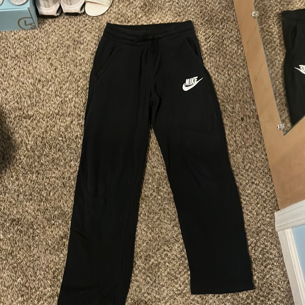 kids large nike sweats flare bottoms